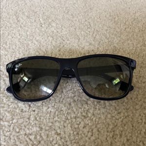 Authentic navy blue unisex Ray Ban’s